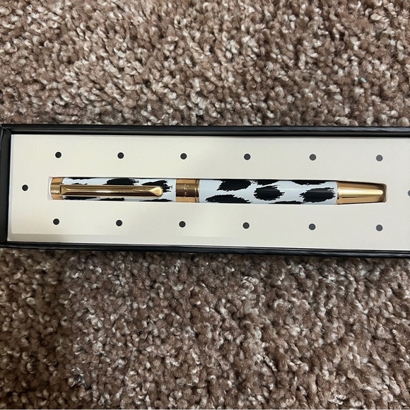 Kate Spade  Modern Leopard BallPoint Pen w/ Box - Picture 2 of 3